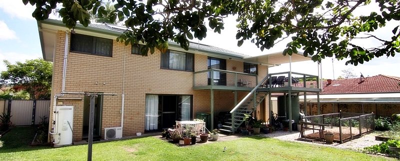 10 Nerang River - back house 2