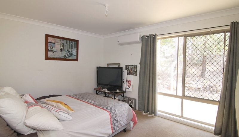 Beaudesert-Nerang 840 - bedroom2