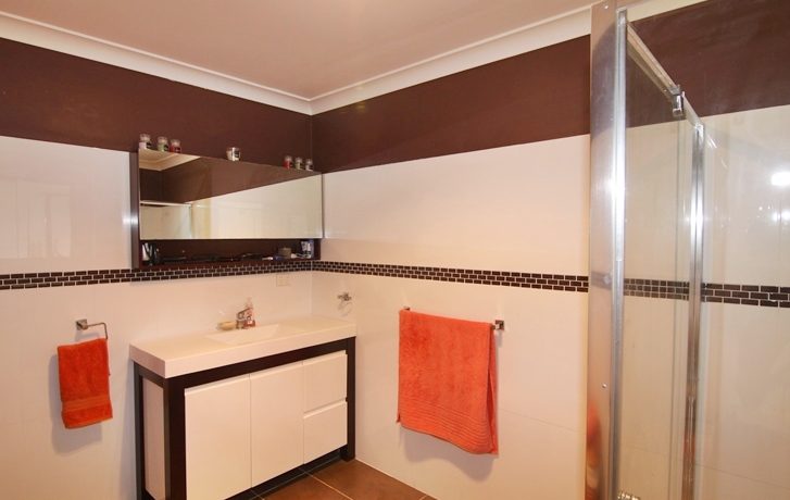 Beaudesert-Nerang 840 - ensuite