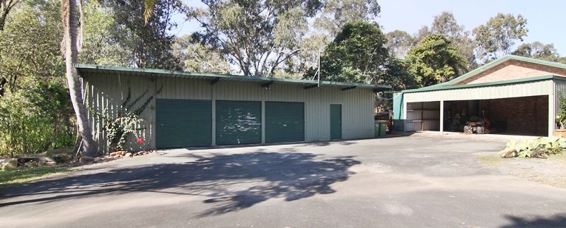 Beaudesert-Nerang 840 - garage