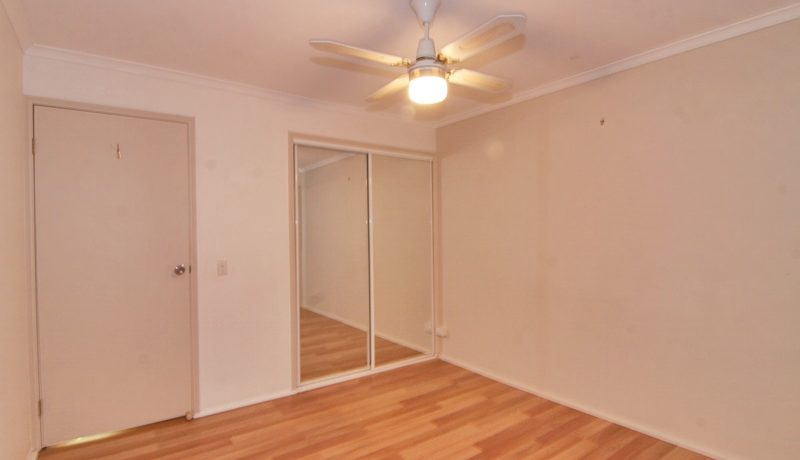 8-9 Coleridge - bedroom1