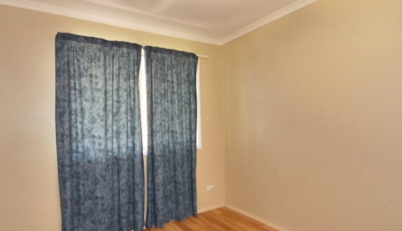 8-9 Coleridge - bedroom3