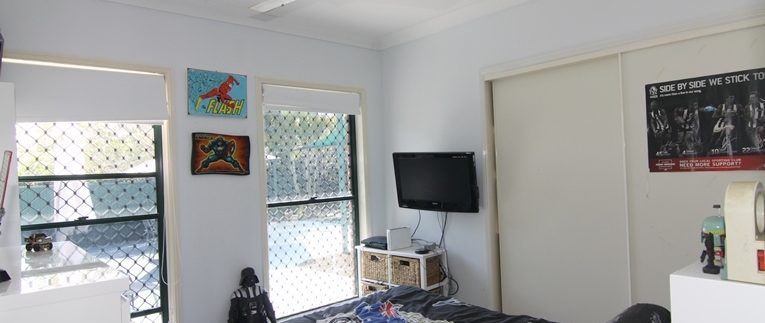 2 Pasture - bedroom1