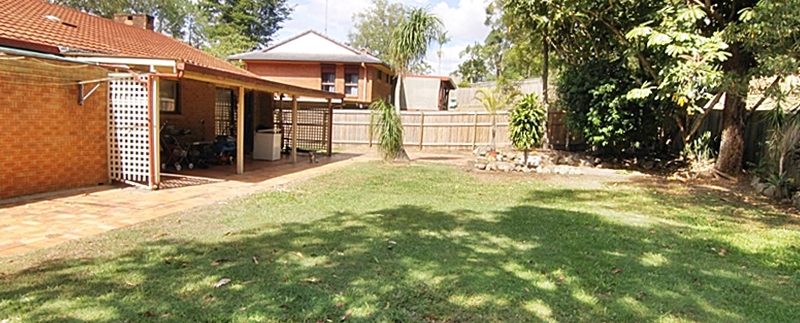 yard to entertaining area